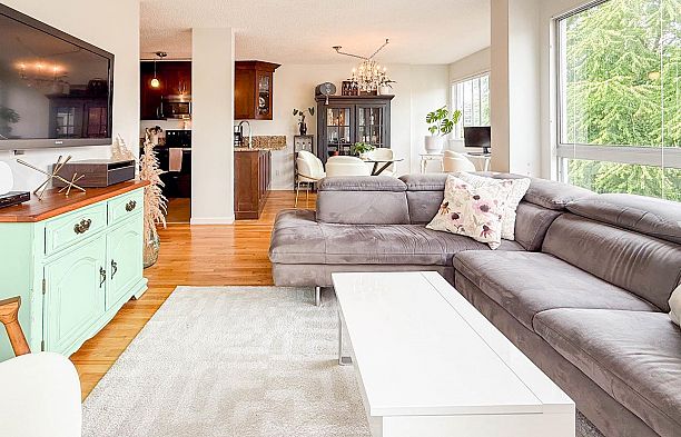 401 1508 MARINER WALK, Vancouver BC V6J 4X9 False Creek