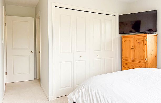 401 1508 MARINER WALK, Vancouver BC V6J 4X9 False Creek