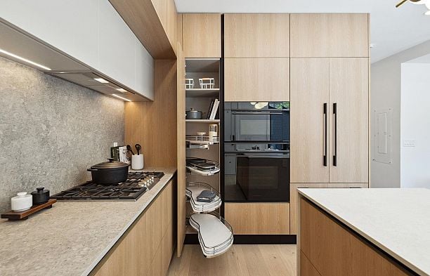 1 2626 W 41st Avenue Kerrisdale