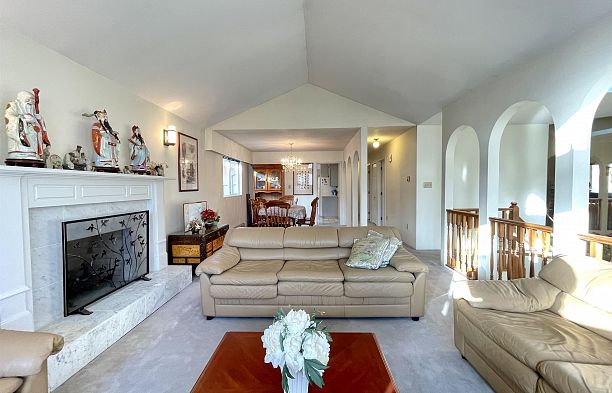 937 W 18th Avenue Cambie