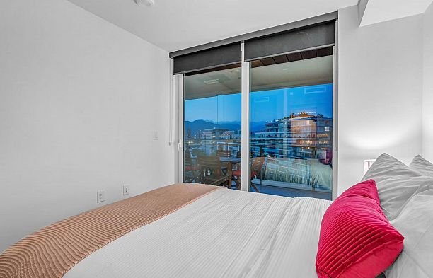 1207 1768 Cook Street False Creek