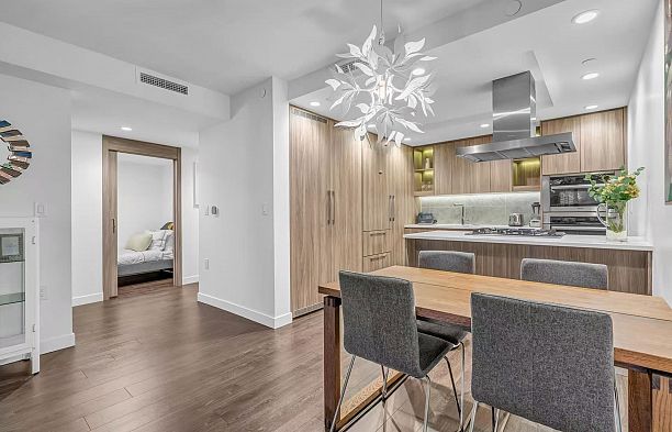 1207 1768 Cook Street False Creek