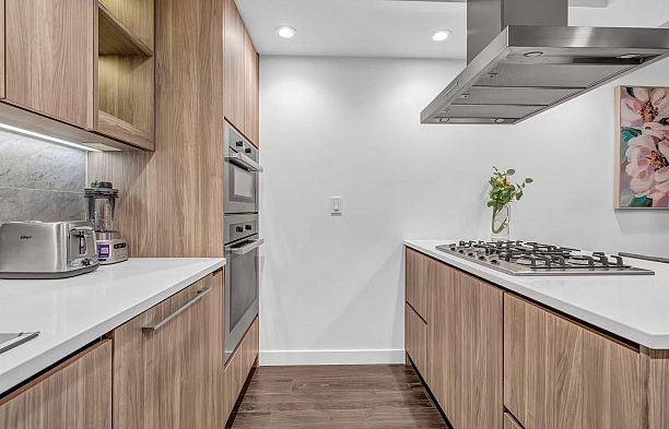 1207 1768 Cook Street False Creek