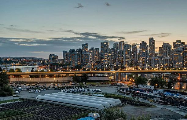1207 1768 Cook Street False Creek