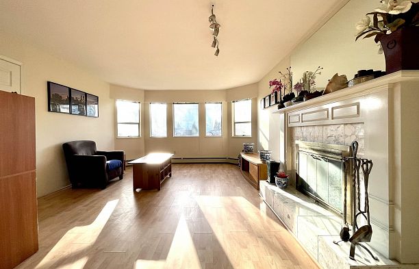 937 W 18th Avenue Cambie