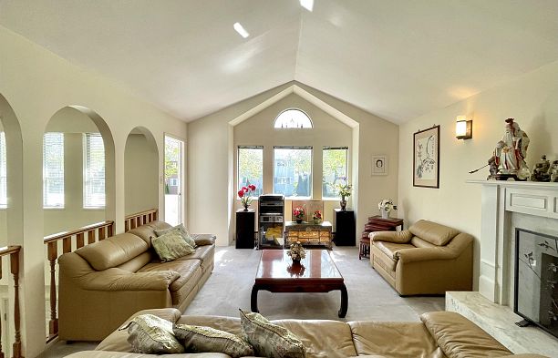 937 W 18th Avenue Cambie