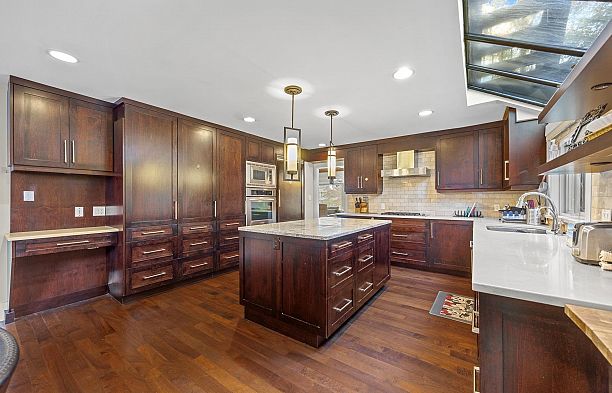 5483 Carnarvon Street Kerrisdale