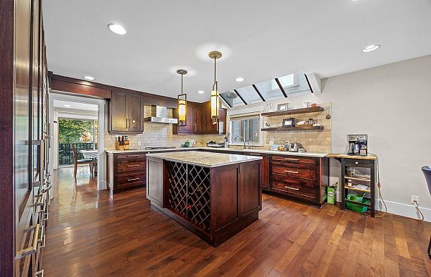 5483 Carnarvon Street Kerrisdale