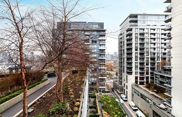 901 159 W 2ND AVENUE, Vancouver BC V5Y 0L8 False Creek