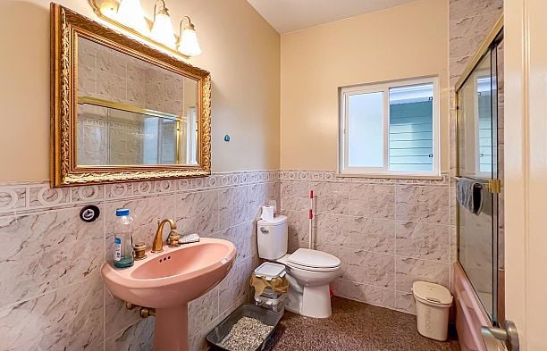 2813 W 21st Avenue Arbutus