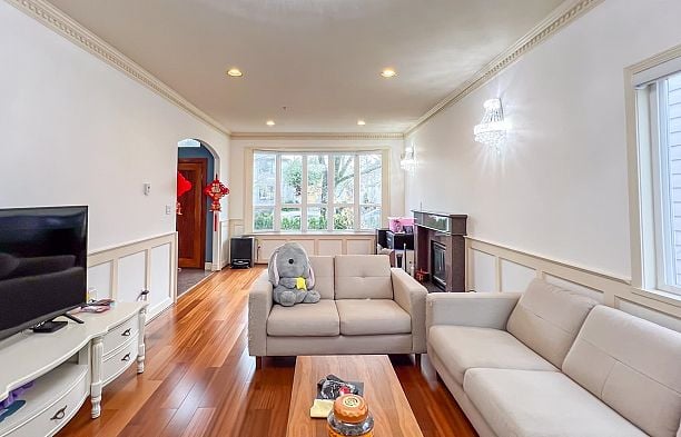 2813 W 21st Avenue Arbutus