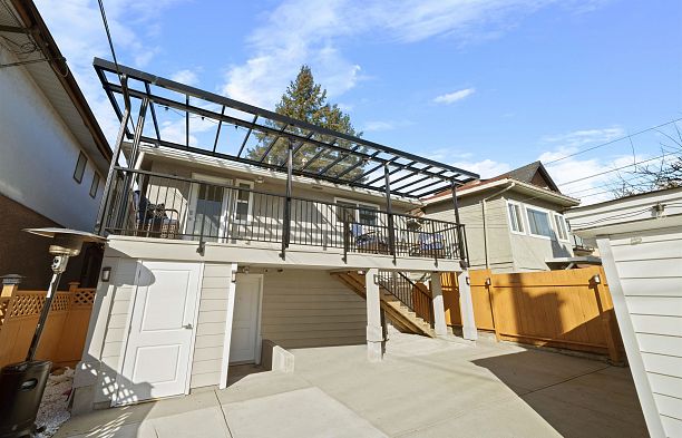 870 W 59th Avenue Marpole