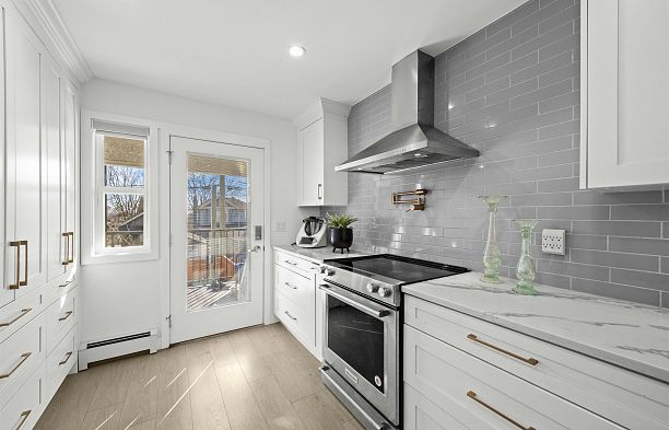 870 W 59th Avenue Marpole