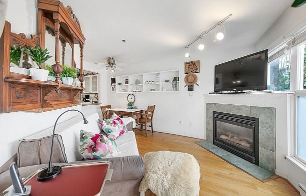 203 2025 Stephens Street Kitsilano
