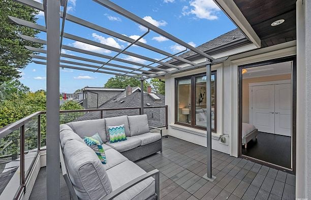2877 W 15th Avenue Kitsilano