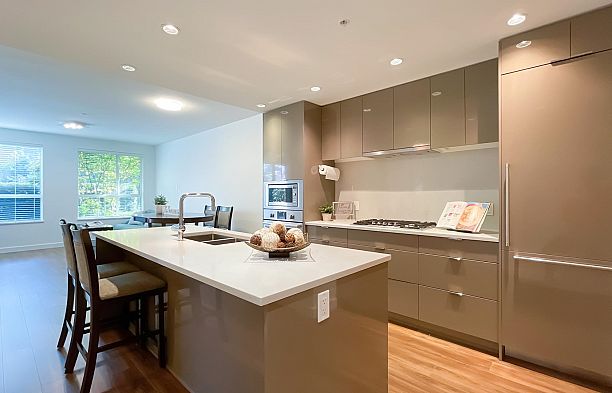 110 7928 Yukon Street Marpole