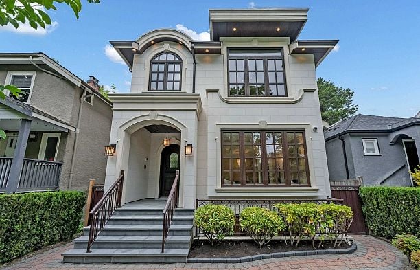 2877 W 15th Avenue Kitsilano