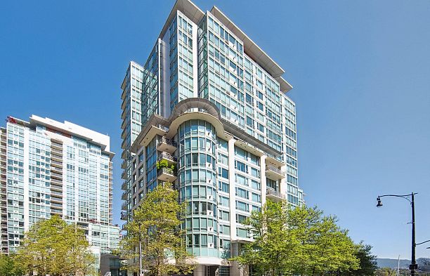 1402 499 Broughton Street Coal Harbour