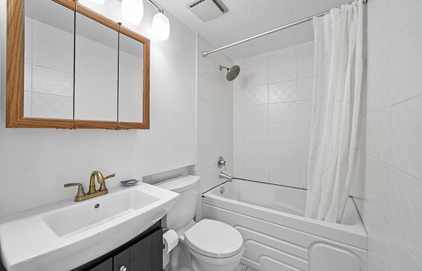 3535- 3539 W 3rd Avenue Kitsilano