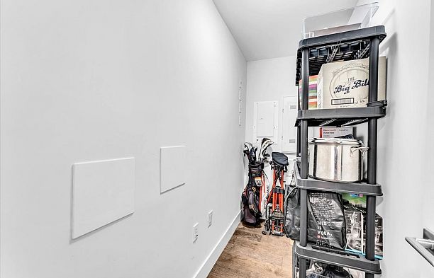 101 7878 Granville Street Marpole