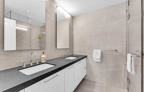 101 7878 Granville Street Marpole