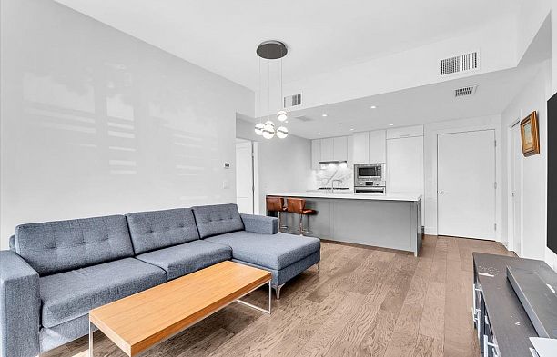 101 7878 Granville Street Marpole