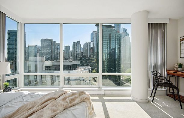 1402 499 Broughton Street Coal Harbour