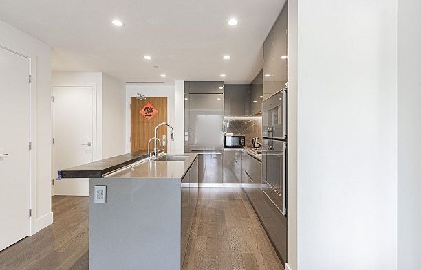 106 375 W 59th Avenue South Cambie