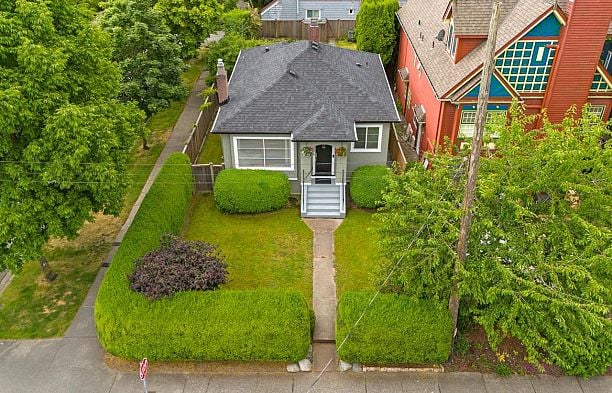 3206 W 7th Avenue Kitsilano