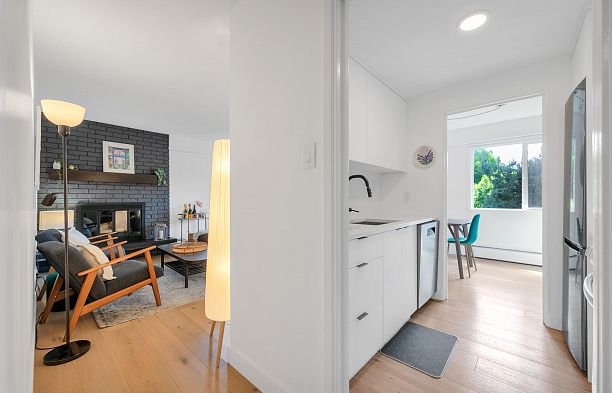207 2770 Burrard Street Fairview VW