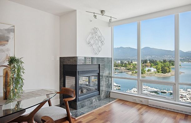 1402 499 Broughton Street Coal Harbour