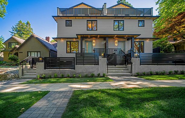 3 3836 W 8th Avenue Point Grey