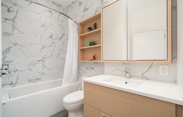 8890 Osler Street Marpole
