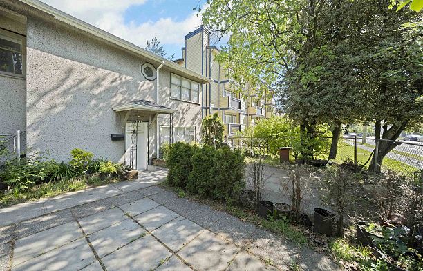 8594 Fremlin Street Marpole