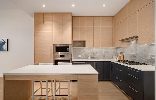 8890 Osler Street Marpole