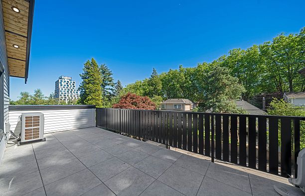 3 3836 W 8th Avenue Point Grey
