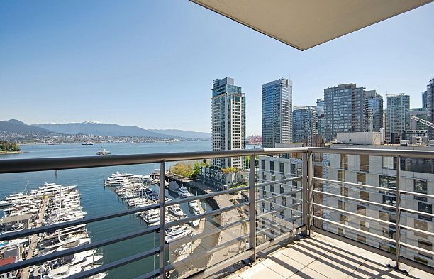 1402 499 Broughton Street Coal Harbour
