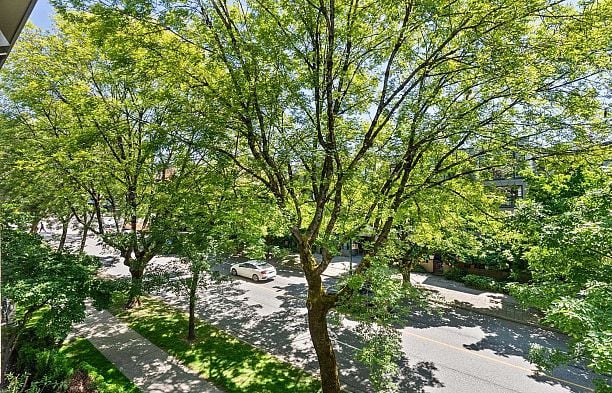 308 2161 W 12th Avenue Kitsilano