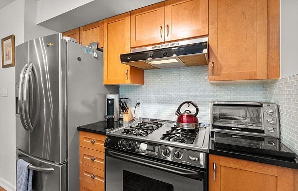 308 2161 W 12th Avenue Kitsilano