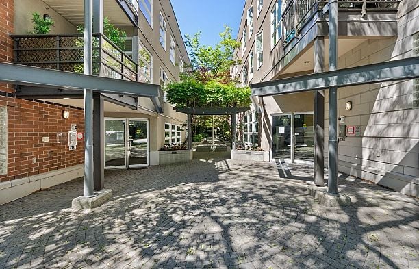 308 2161 W 12th Avenue Kitsilano