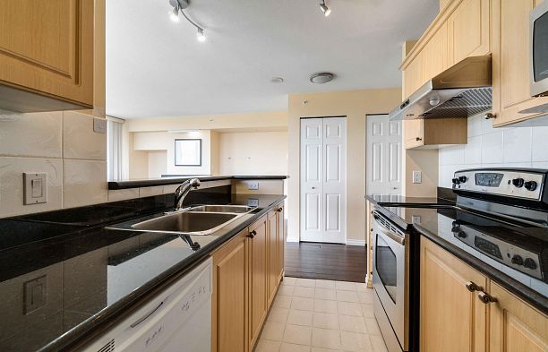 1002 2121 W 38th Avenue Kerrisdale