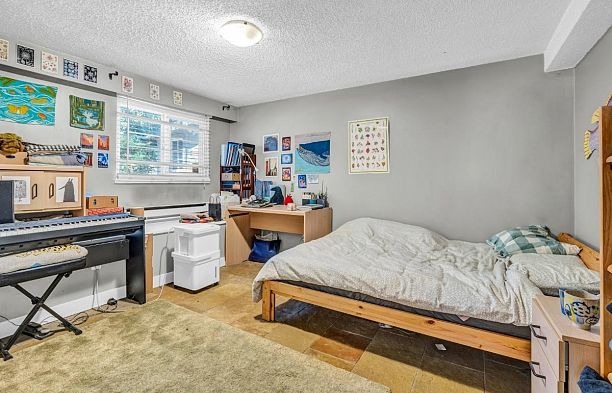 2575 W 3rd Avenue Kitsilano
