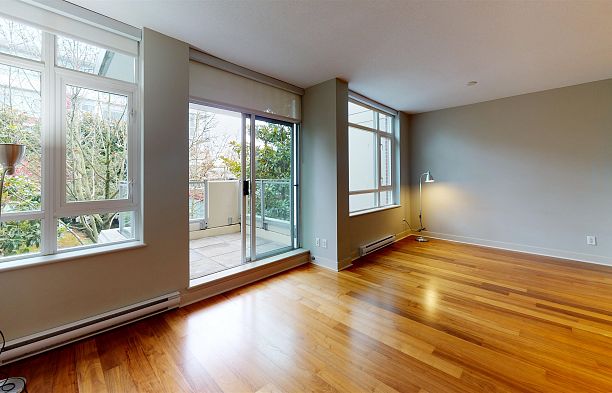 4xx 2288 W BROADWAY, Vancouver BC V6K 0B3 Kitsilano