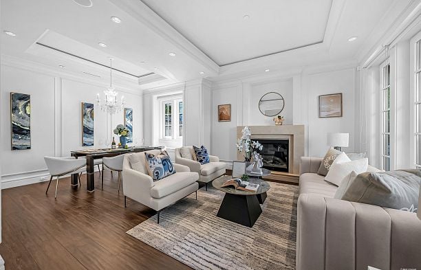 3176 W 35th Avenue MacKenzie Heights