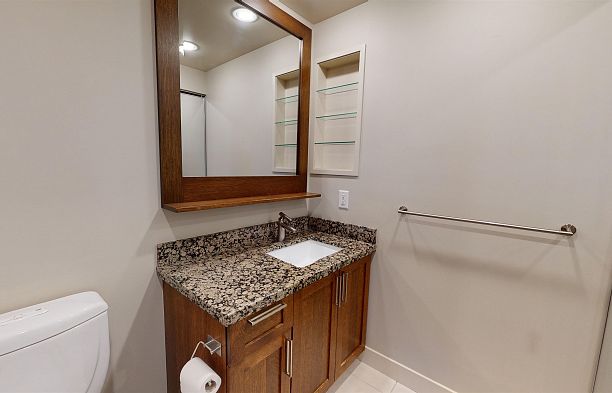 4xx 2288 W BROADWAY, Vancouver BC V6K 0B3 Kitsilano