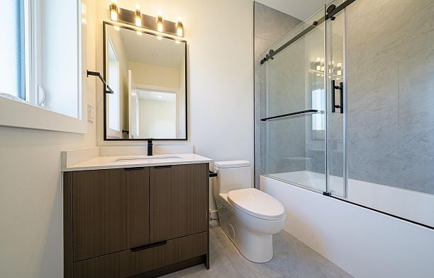 2835 W 31st Avenue MacKenzie Heights