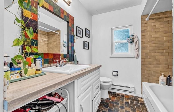 2575 W 3rd Avenue Kitsilano