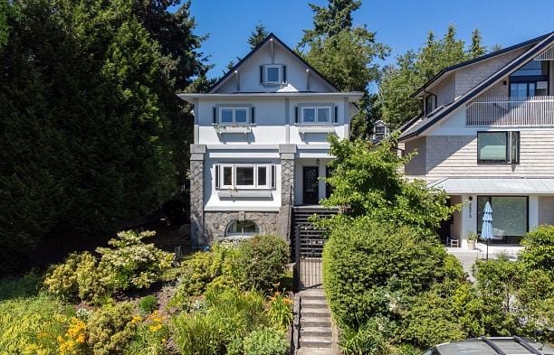 2575 W 3rd Avenue Kitsilano