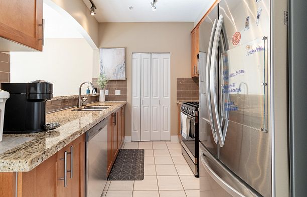 301 4885 Valley Drive Quilchena