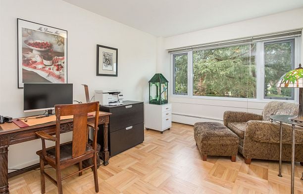 101 6076 Tisdall Street Oakridge VW